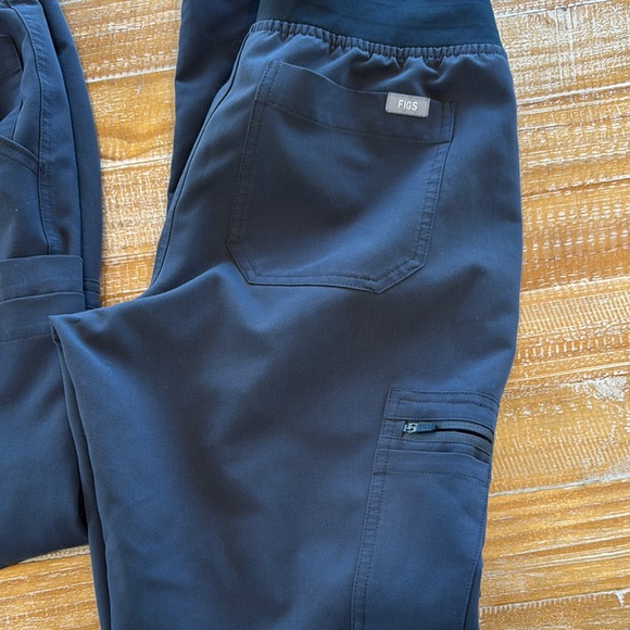 Figs Pink and Gray pants - Picture 6 of 6